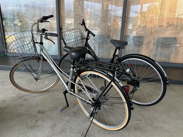 The hotel's free rental bicycles (four bikes)